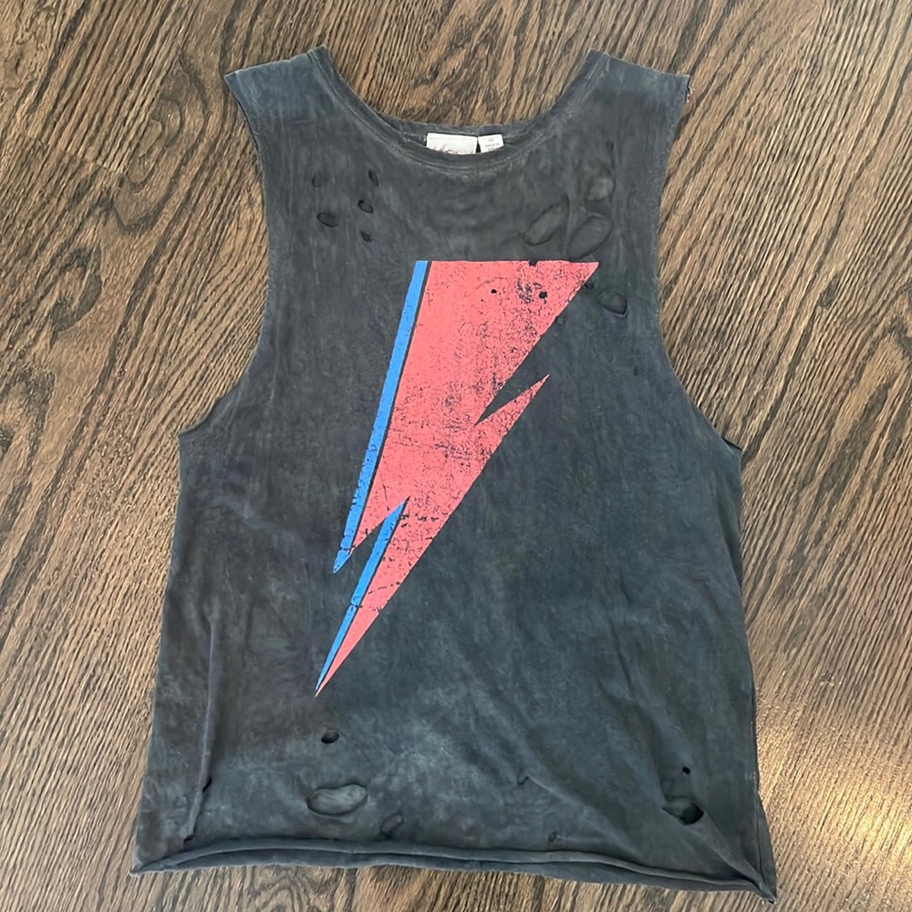 Junior’s Distressed Tank Top